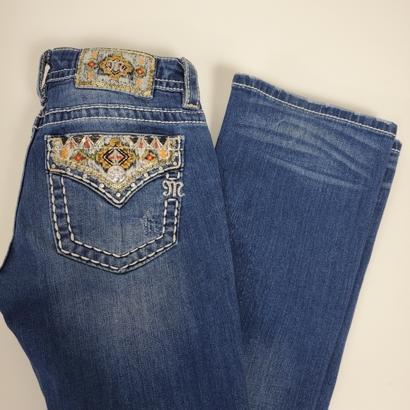 Miss Me embrroidered, rhinestone, studded signature boot cut jeans size 25 - Picture 4 of 14